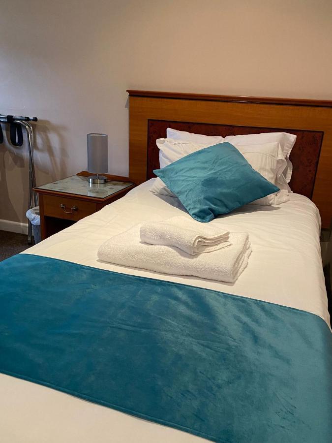 The Whistle And Flute Hotel Barnetby le Wold Eksteriør billede